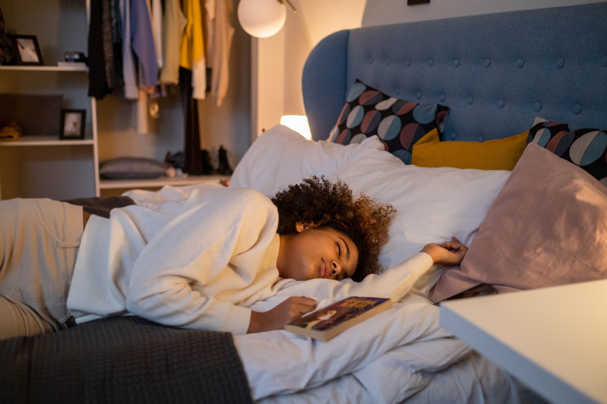 Seven Tips to Support Healthy Sleep Habits for Teens